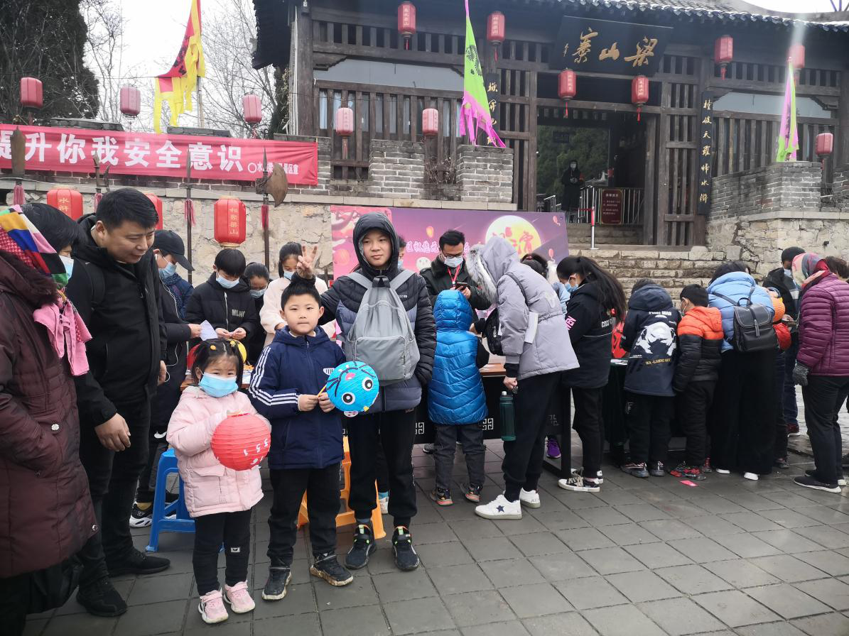正月十五鬧元宵，梁山景區(qū)人氣高！