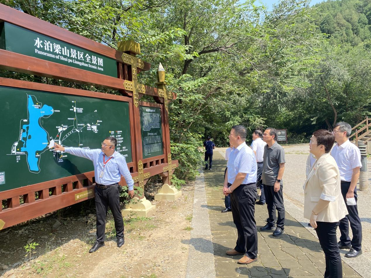市重點(diǎn)項(xiàng)目掛圖作戰(zhàn)總指揮部赴曾廟景區(qū)、水泊梁山景區(qū)督導(dǎo)調(diào)研重點(diǎn)景區(qū)提升項(xiàng)目